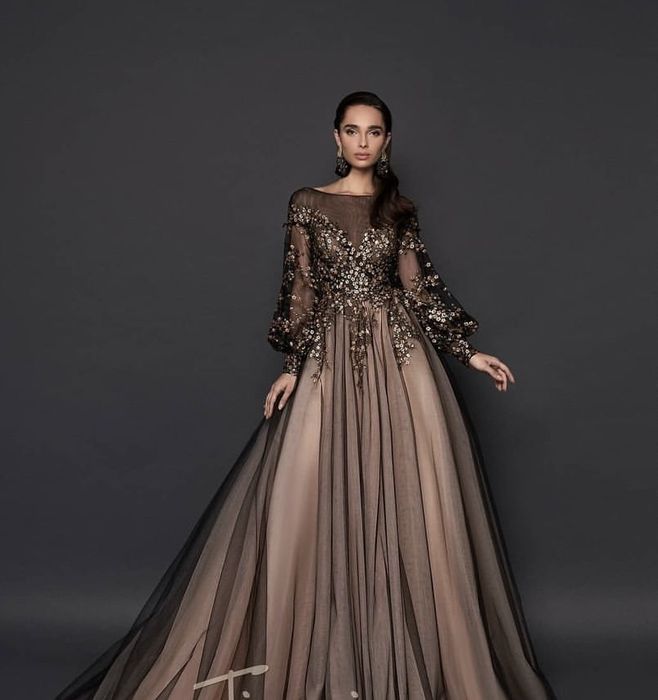 Вечернее платье