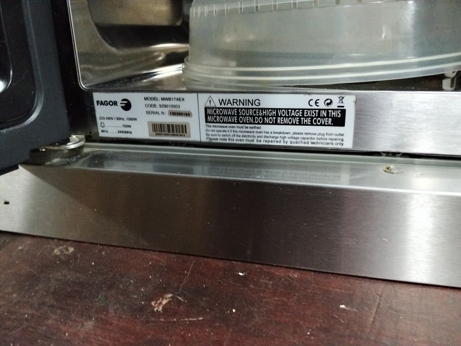 Microondas completamente novo