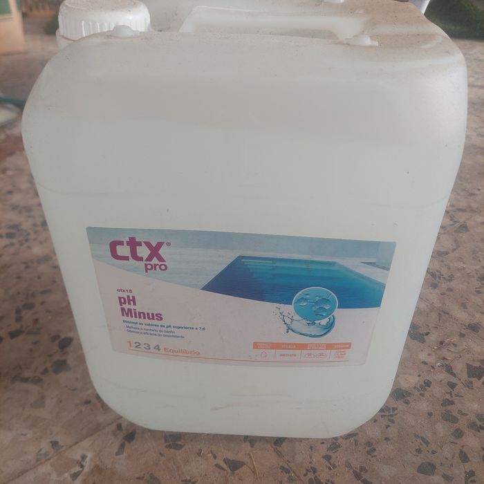 Vendo garrafão Ph- piscinas