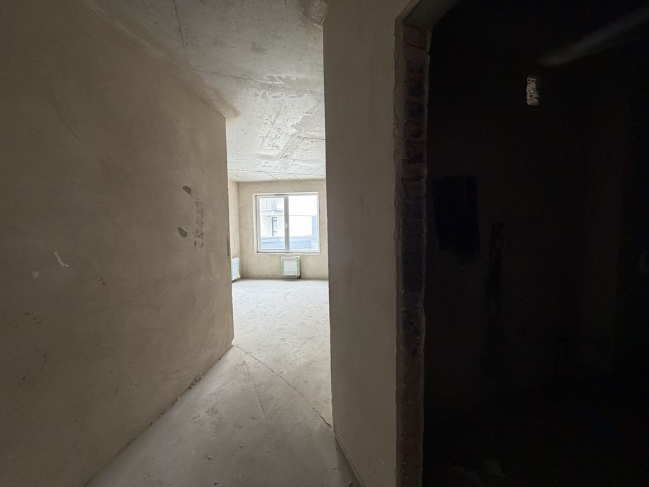 Продам 1к квартиру в топовому районі з терасою!