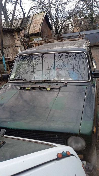 Ваз         2102.