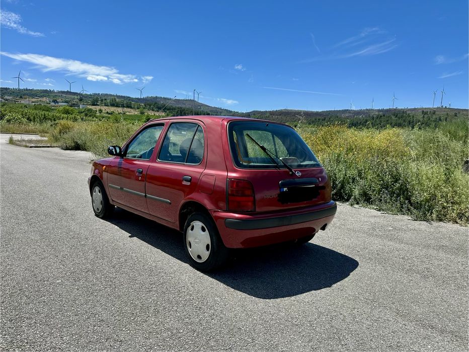 Nissan Micra 1.0 Apenas 170 mil kms