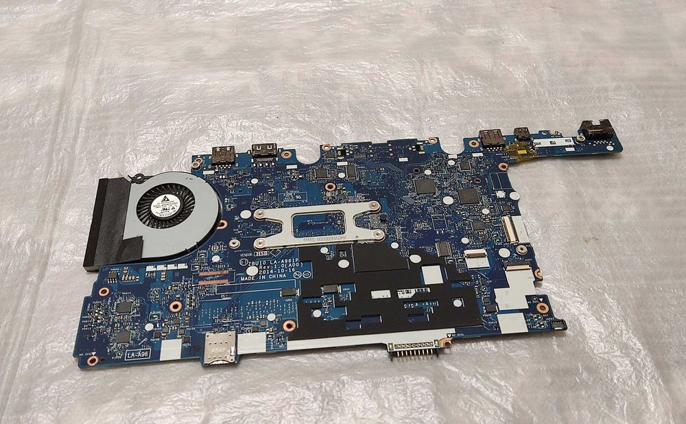 Разборка Ноутбука – Dell Latitude E7240/E7250 "(E7420/E7440/E7450)"