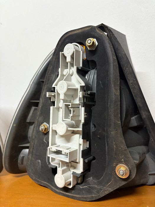 Farolins E46 Compact