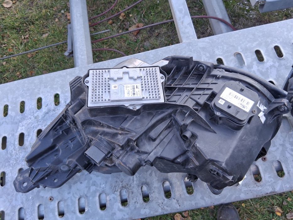 Lampy xenon Ford S max mk2