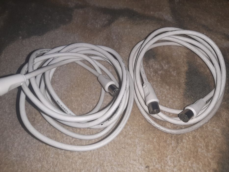 Dwa kable antenowe jeden 2m a drugi 3m