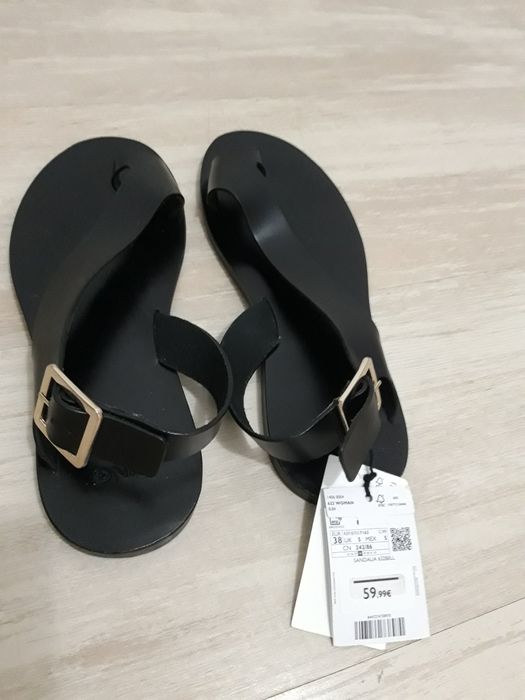 Sandálias pretas Mango