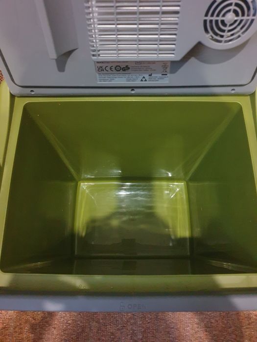 Знижка !! Автохолодильник Rocktrail/ 12/220v 30л/23рік