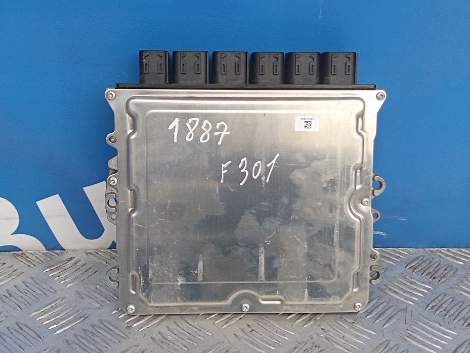 Блок керування двигуном BMW 3 F30 Мозги БМВ 3 Ф30 Розборка БМВ ф30
