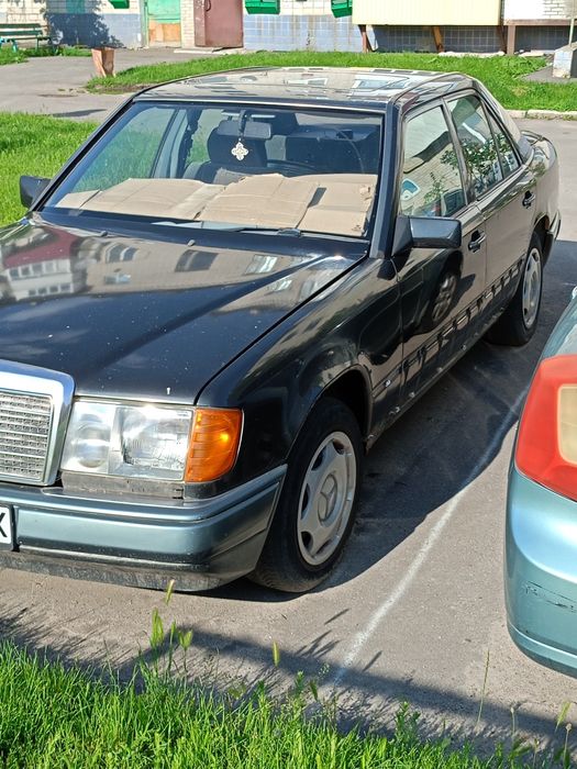Мерседес w124 200d