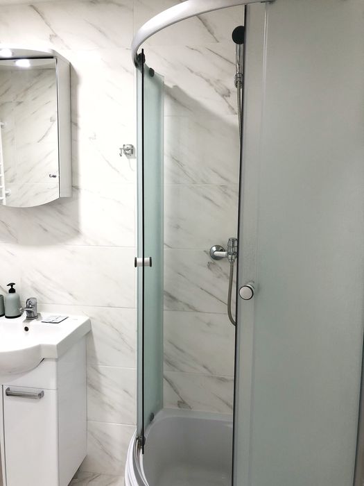 Посуточная Квартира До 4 человек, Рядом: Метро, Вокзал, Посольство США