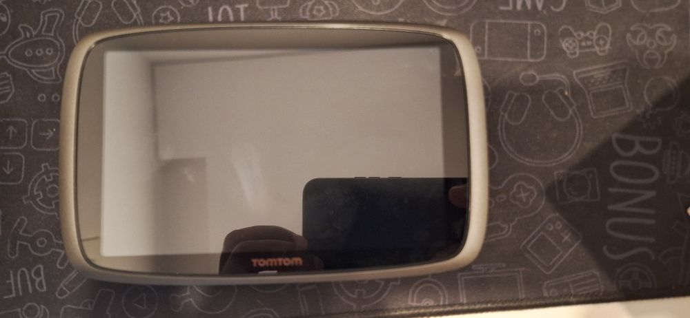 TomTom GPS Model 600428220647568855041