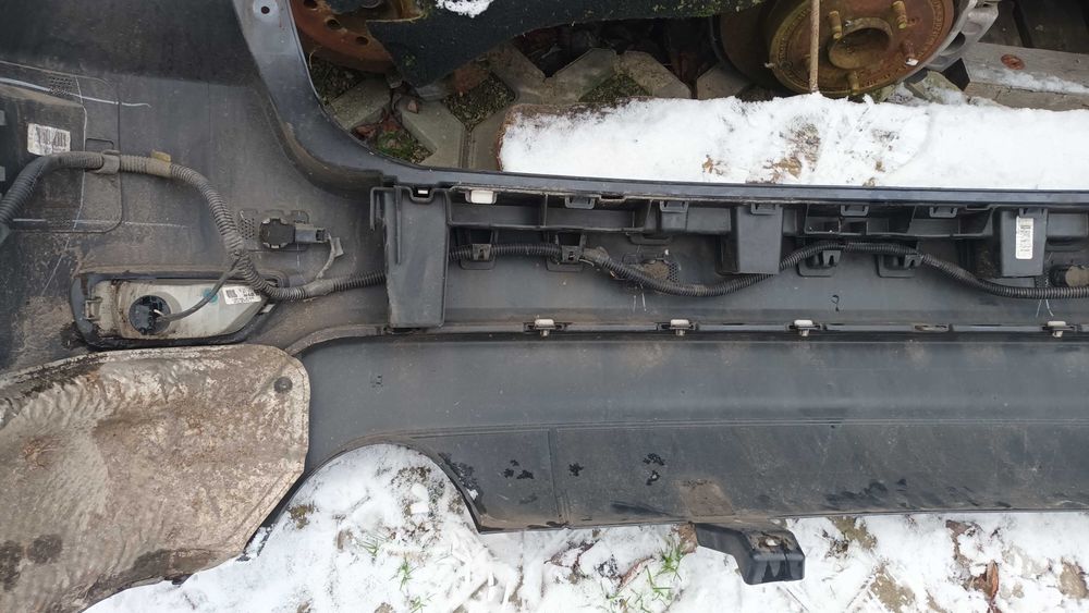 Zderzak tył tylny jeep grand cherokee wk2 pdc szary
