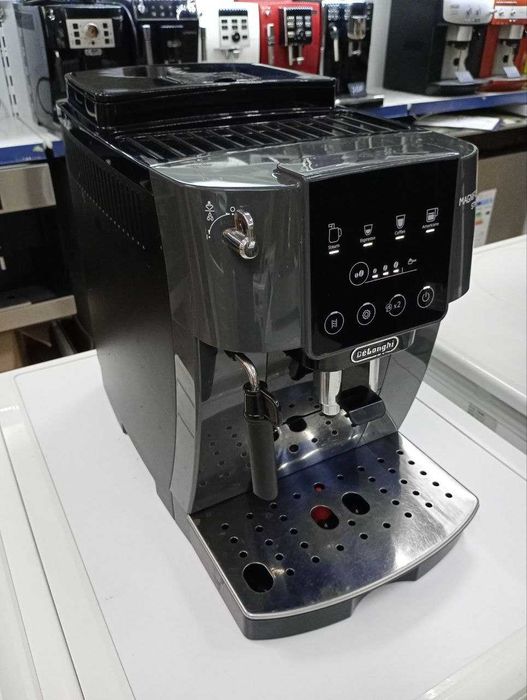 Кавомашина DeLonghi Magnifica Start  ECAM 220.22.GB  з Німечинни Б\В
