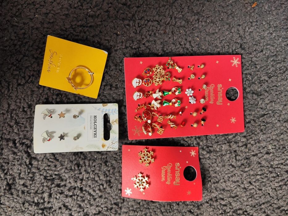 Zestaw kolczyków świątecznych Sinsay