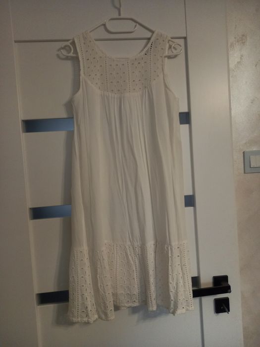 Sukienka Reserved 36