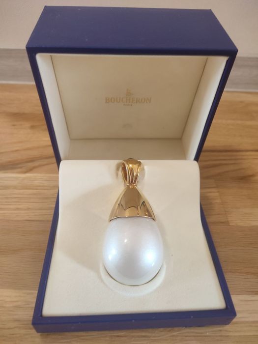 Франция Флакон от духов Boucheron Initial