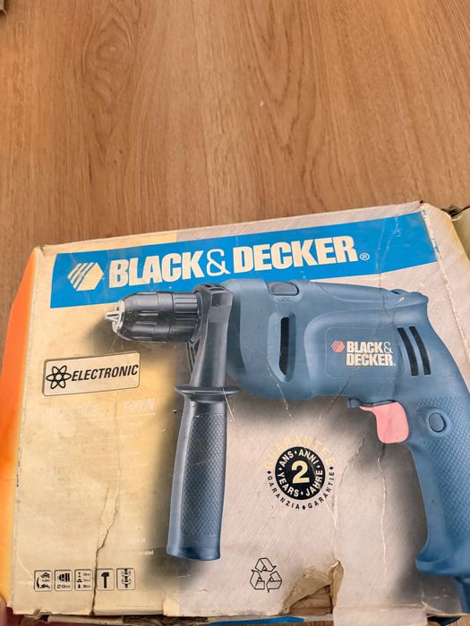 berbequim com percussão da Black & Decker