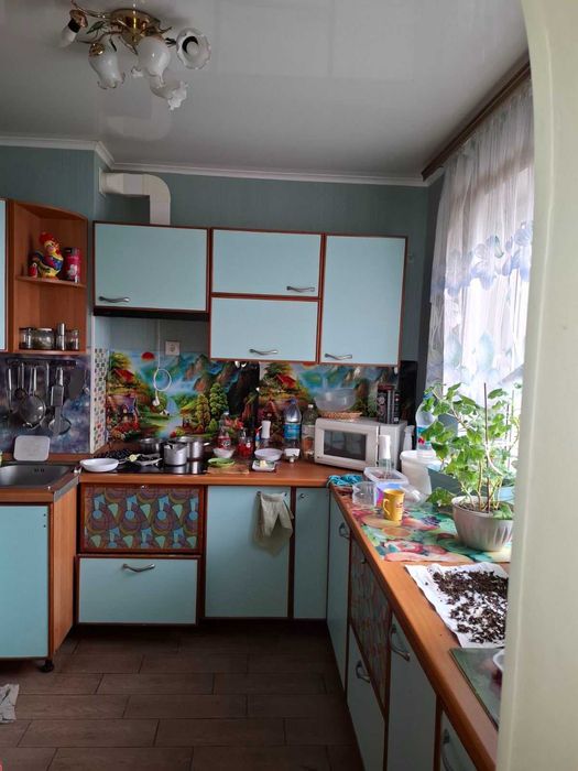 Продам 3-кім.кв. 96 м2  з ремонтом.  Держпрограми