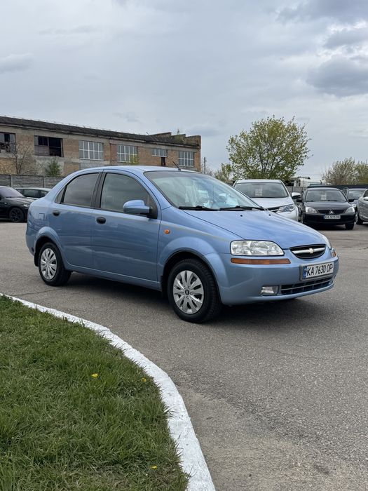 Chevrolet Aveo — на автоматі, газ/бензин