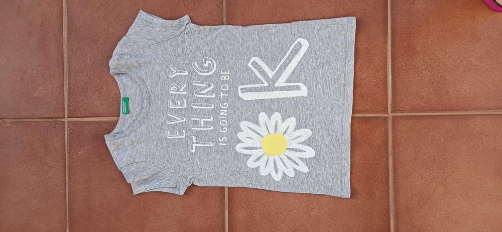 T-shirt menina Benetton