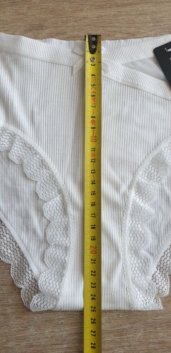 4×Damskie majtki figi z koronką 2XL