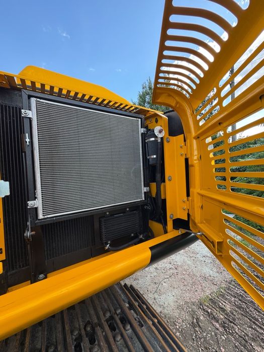 Продам трактор JCB