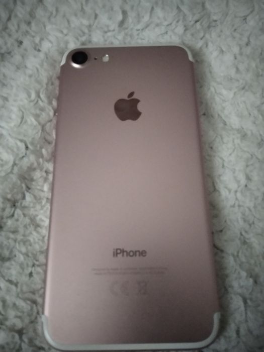 Iphone se 2020 i dwie 7
