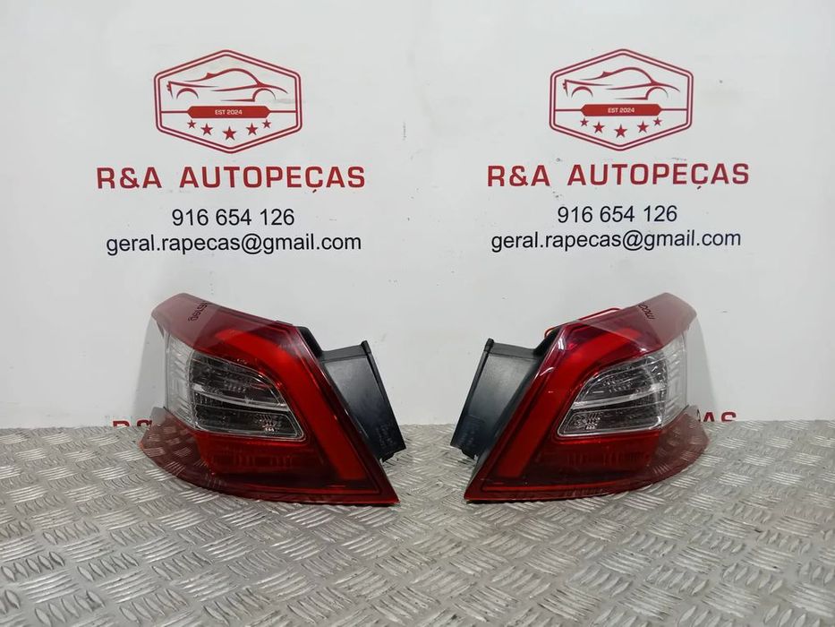 Farolins Peugeot 308 II 5 Portas Chassi Original