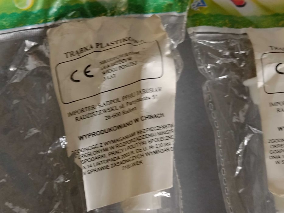 Trąbki Plastikowe Zabawkowe  Nieużywane - para