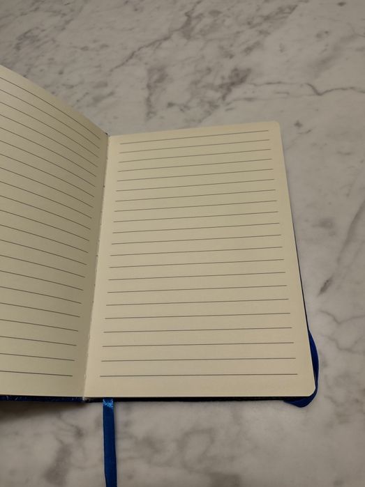 Nowe notesy w linie z zakładką