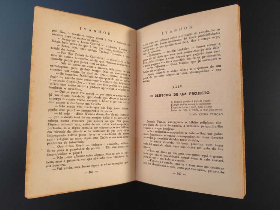 Livro "Ivanhoe" de Walter Scott
