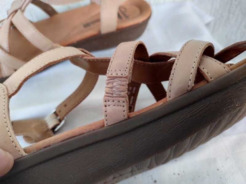 Босоножки кожанние Clarks collection cushion soft р.41-41.5