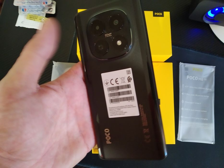 Poco m8 5G-8/256 black /новий