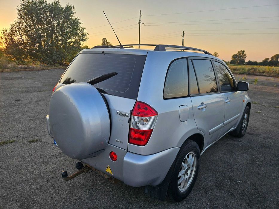 Машина Chery Tiggo 2007