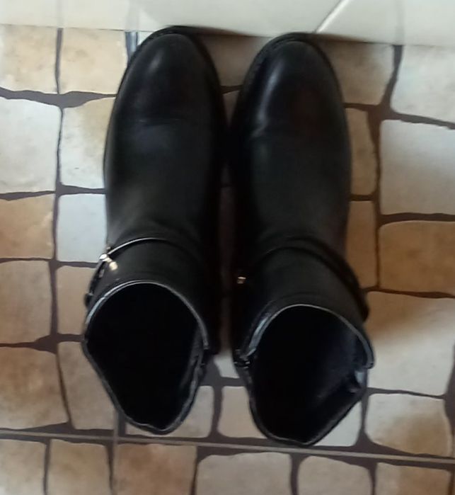 Botas pretas - Tamanho 36