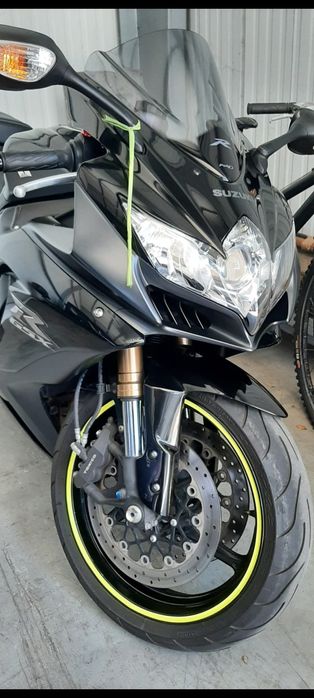Suzuki GSXR 600 K8