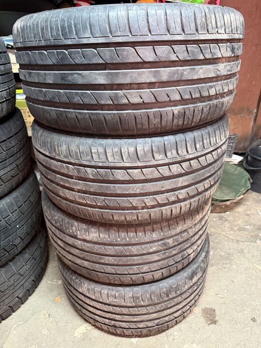 Літня гума майже нова 245/35 R19 Goodride комплект 4шт