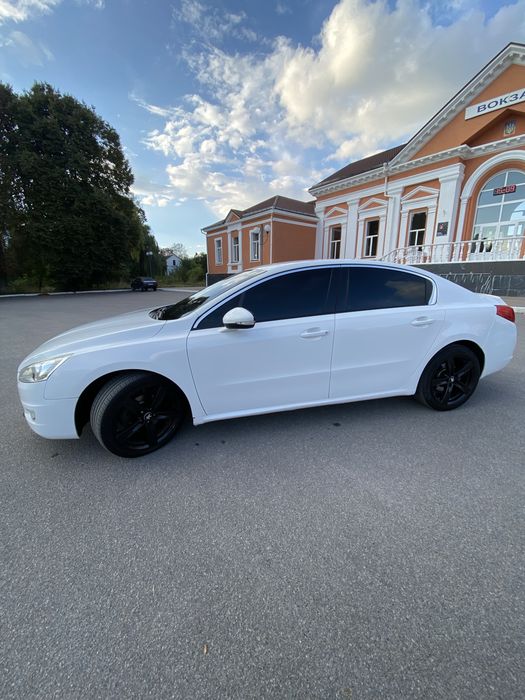 Автомобіль Peugeot 508 2011