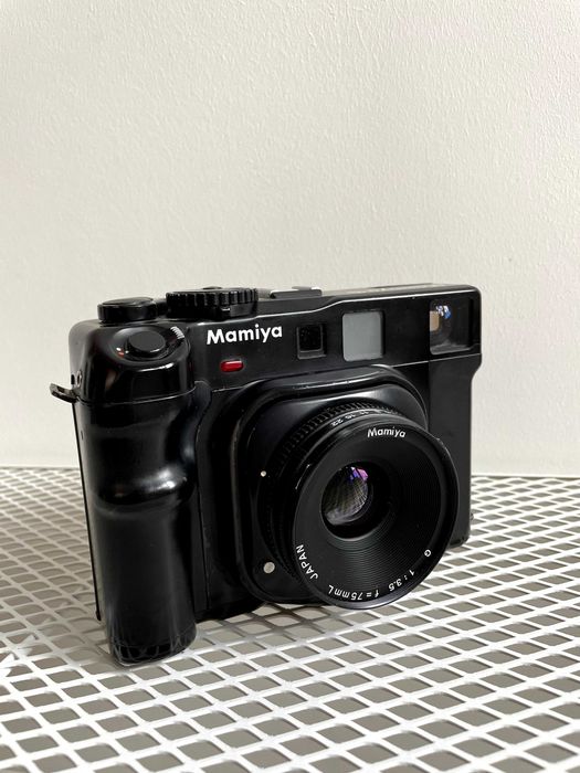 Aparat Mamiya 6 (75mm f/3.5) + torba Lowepro Inverse 100 AW