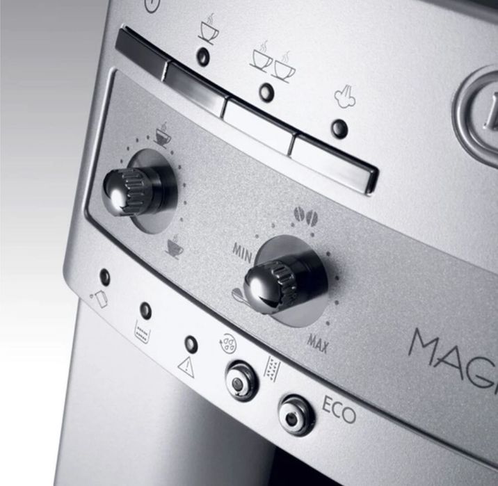 Кавоварка Delonghi ESAM 3000