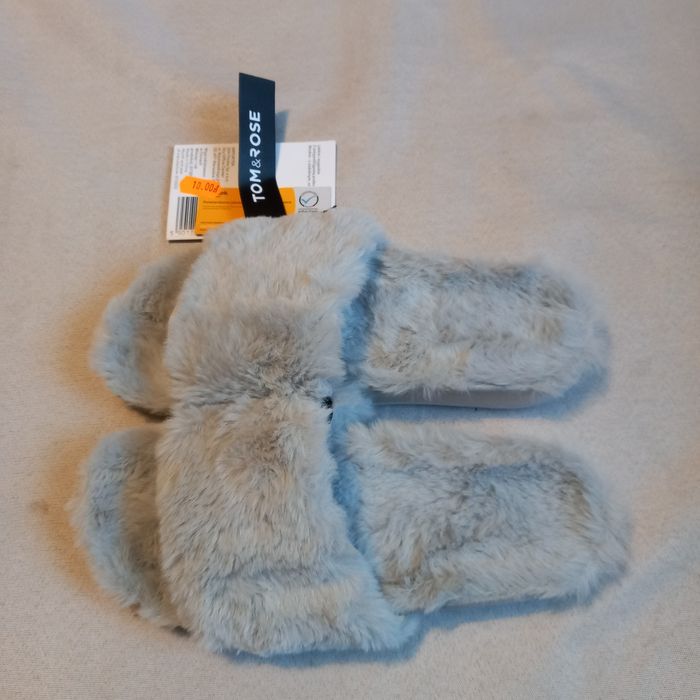 Kapcie damskie z futerkiem - 39