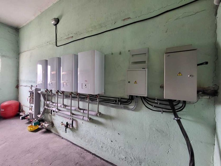 Продаж 4-х єт.приміщення вул Північне шоссе 12, поряд ДК "ЗАЛК".