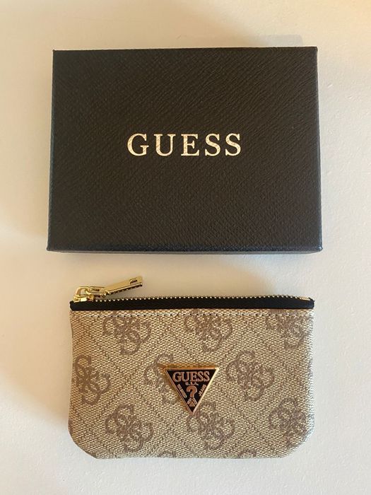 Carteira    GUESS