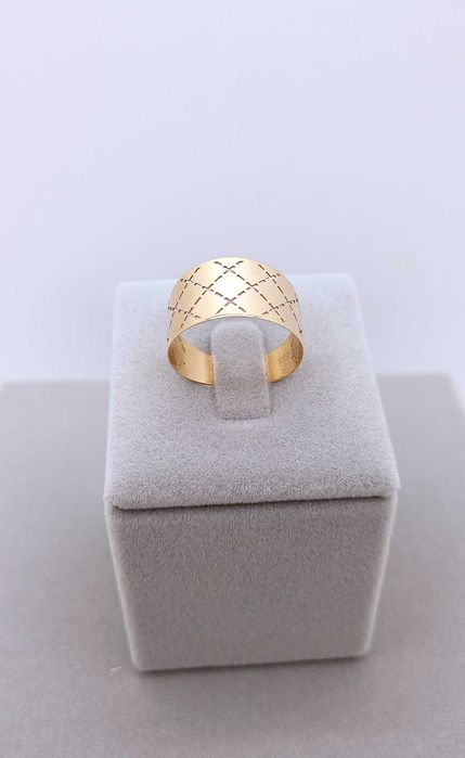 Złoty pierścionek p.585/1,64g