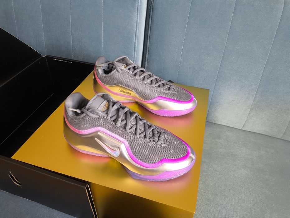Nowe buty do koszykówki Nike LeBron 23 LUX "Bubble Boy" rozmiar 43