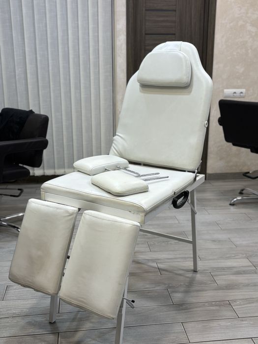 Кушетка для педикюра/лешмейкера