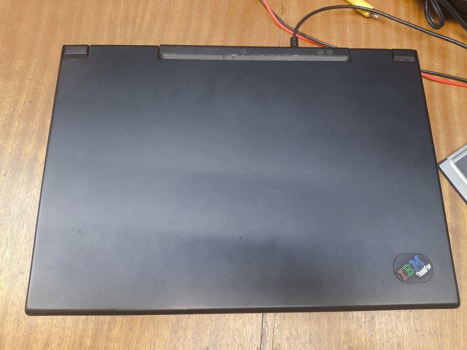 Вінтажний ноутбук IBM ThinkPad 365 (японська клавіатура) для відновлення / колекції + оригінальна мишь+ зовнішній CD-ROM