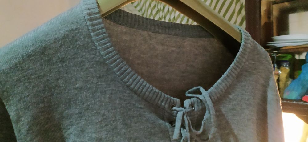 Vendo roupa variadas de mulher