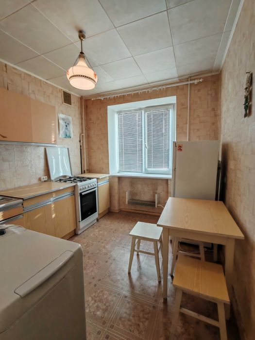 Эксклюзив! Продам 1 комн. кв. улучшенная планировка 39 м², кирпичный дом, мебель и техника